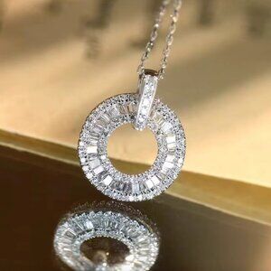 NEW 18k White Gold Diamond Necklace Circle Baguette Cut Diamond Necklace